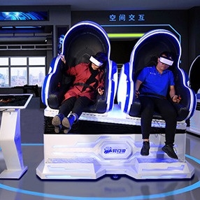 Różowe oświetlenie VR Egg Chair 2 miejsca 9D VR Cinema Simulator